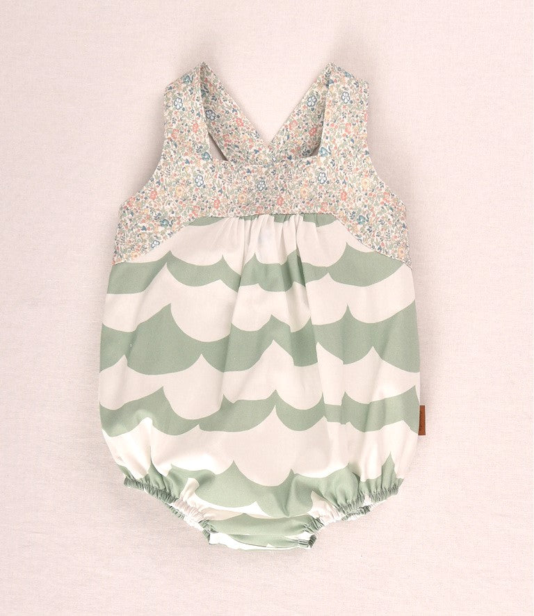 Ranita Unisex Cocote Ondas Verdes y Pechera Floral